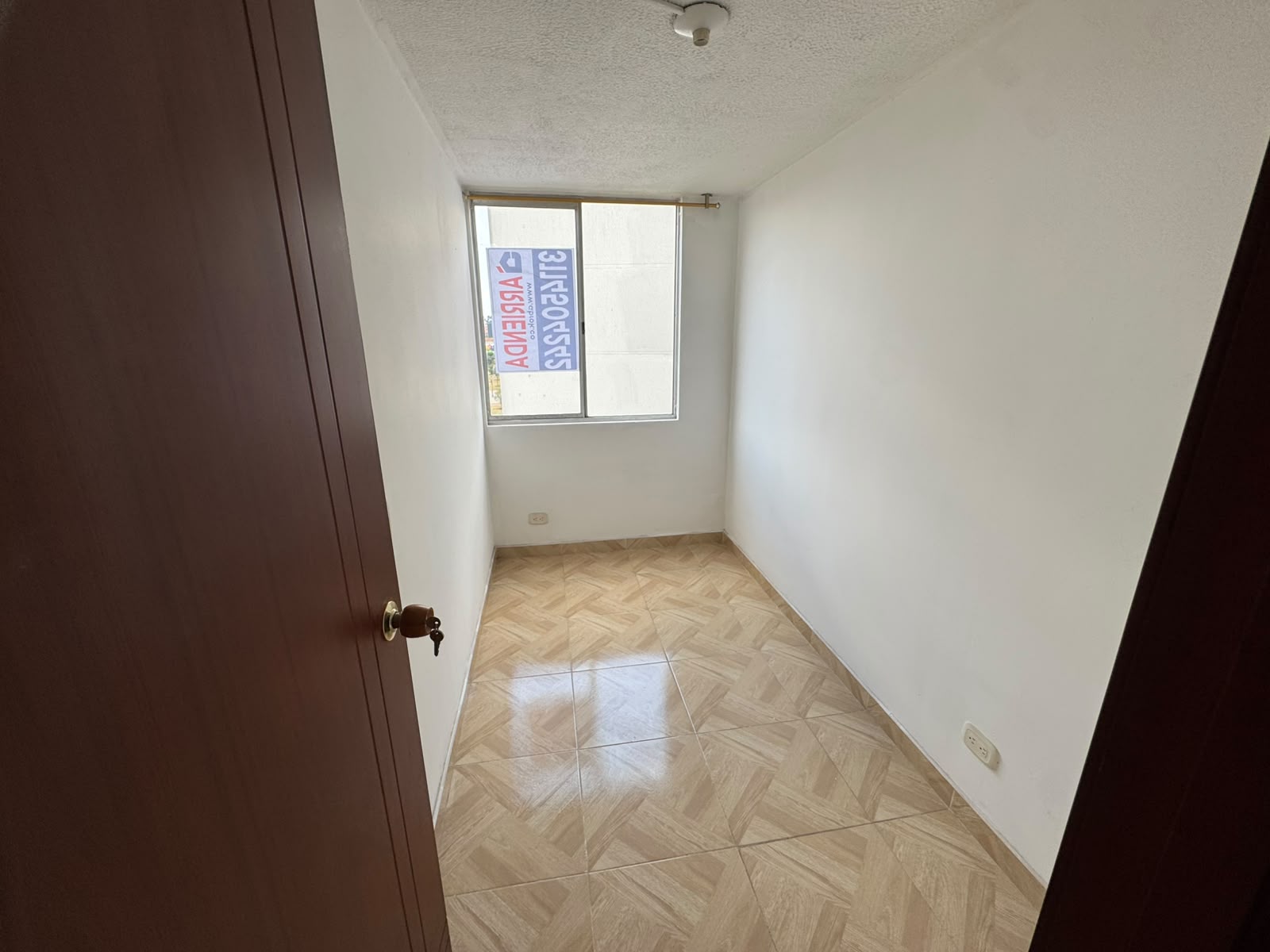 SE ARRIENDA APARTAMENTO EN  CONJUNTO AZAHAR CIUDAD VERDE