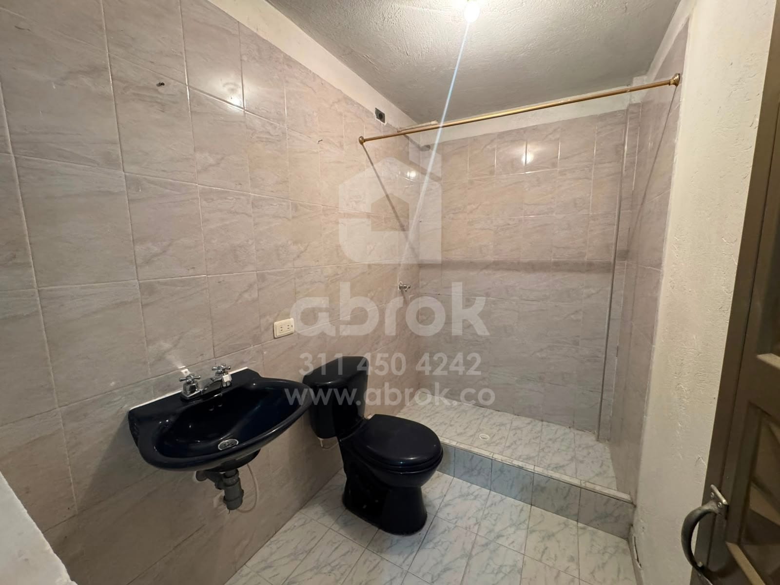 CASA EN VENTA EN PATIO BONITO  BARRIO LAS BRISAS KENNEDY