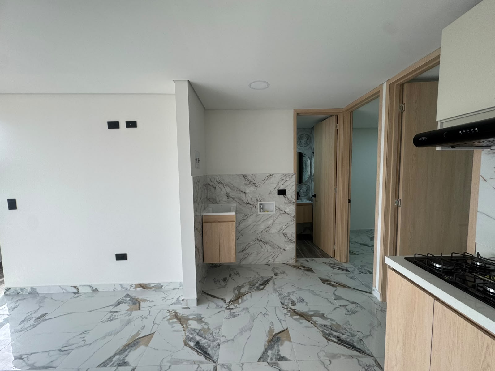 SE ARRIENDA APARTAMENTO PARA ESTRENAR EN BOGOTA BARRIO SANTA ROSITA ENGATIVA