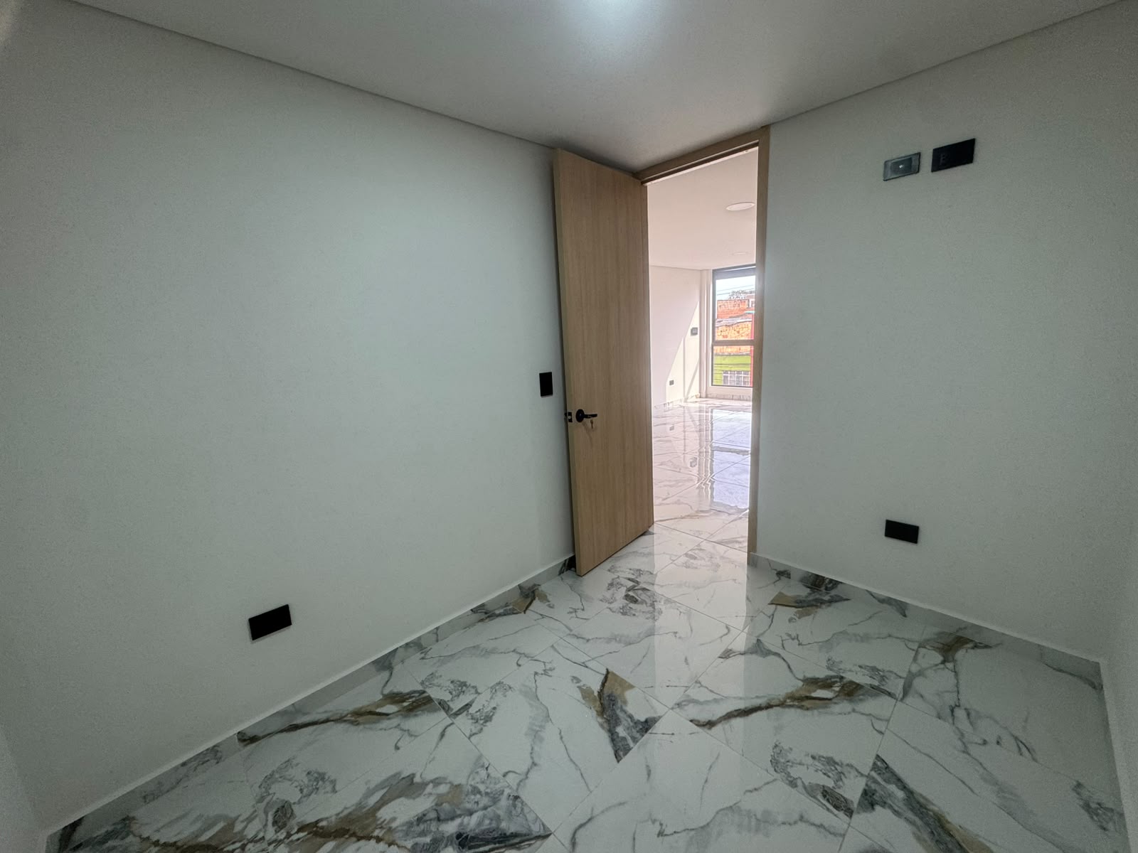 SE ARRIENDA APARTAMENTO PARA ESTRENAR EN BOGOTA BARRIO SANTA ROSITA ENGATIVA