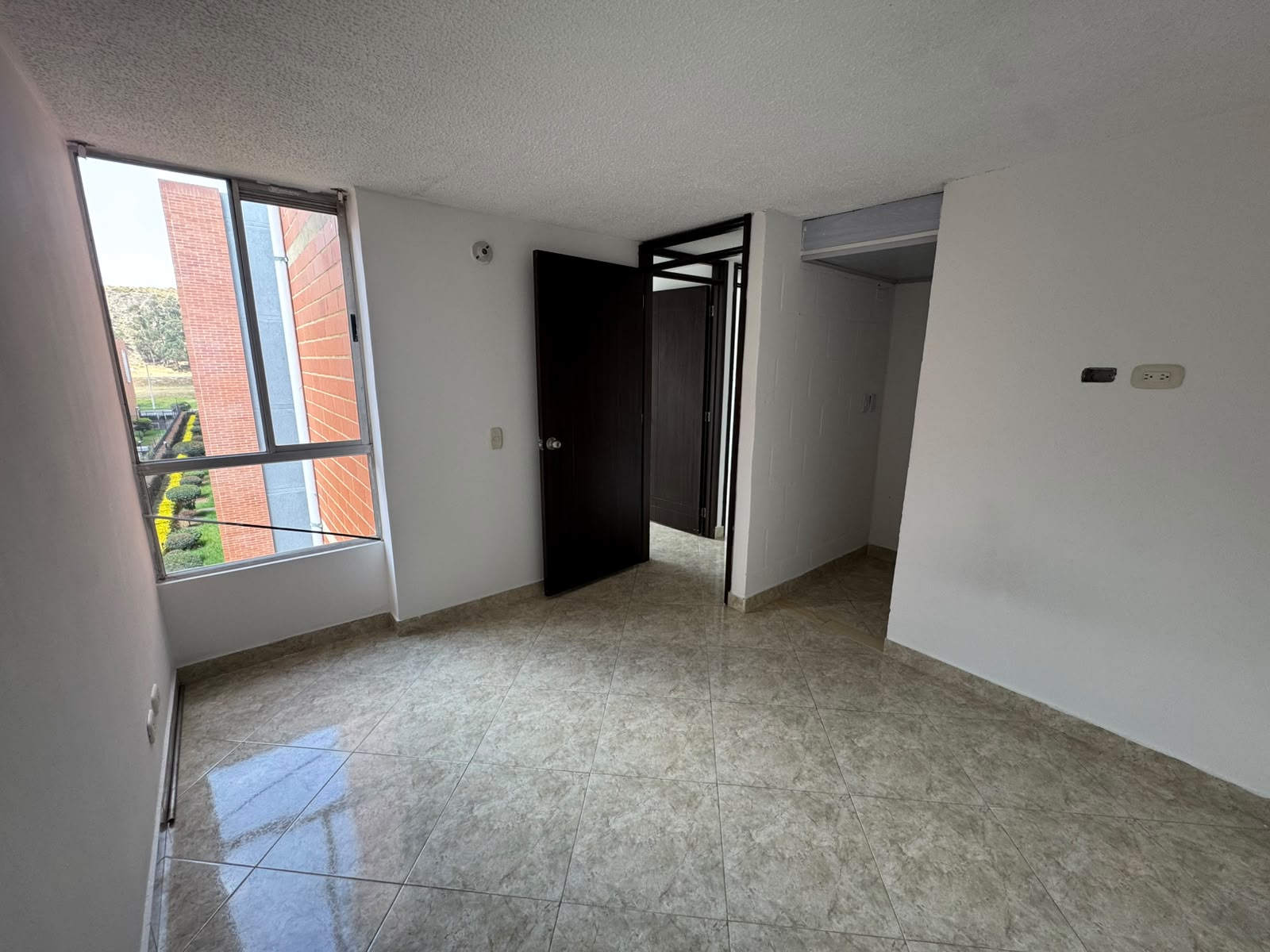 SE ARRIENDA APARTAMENTO CONJUNTO ABEDUL CIUDAD VERDE